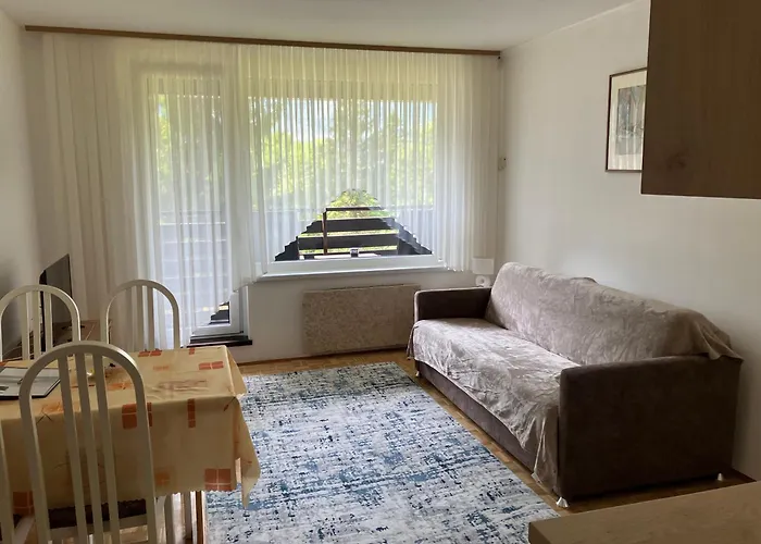 Apartma Manfreda 아파트 보베츠